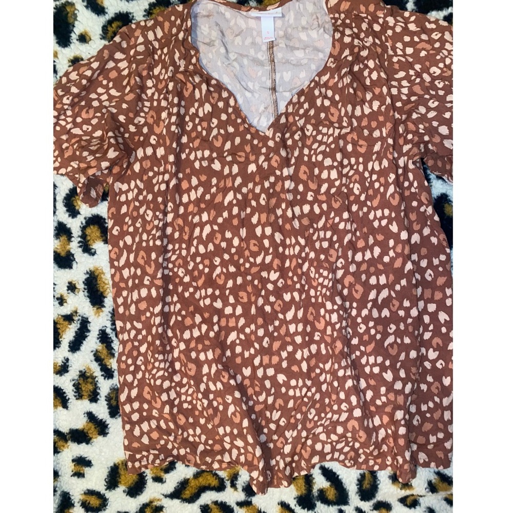 Leopard / speckled top